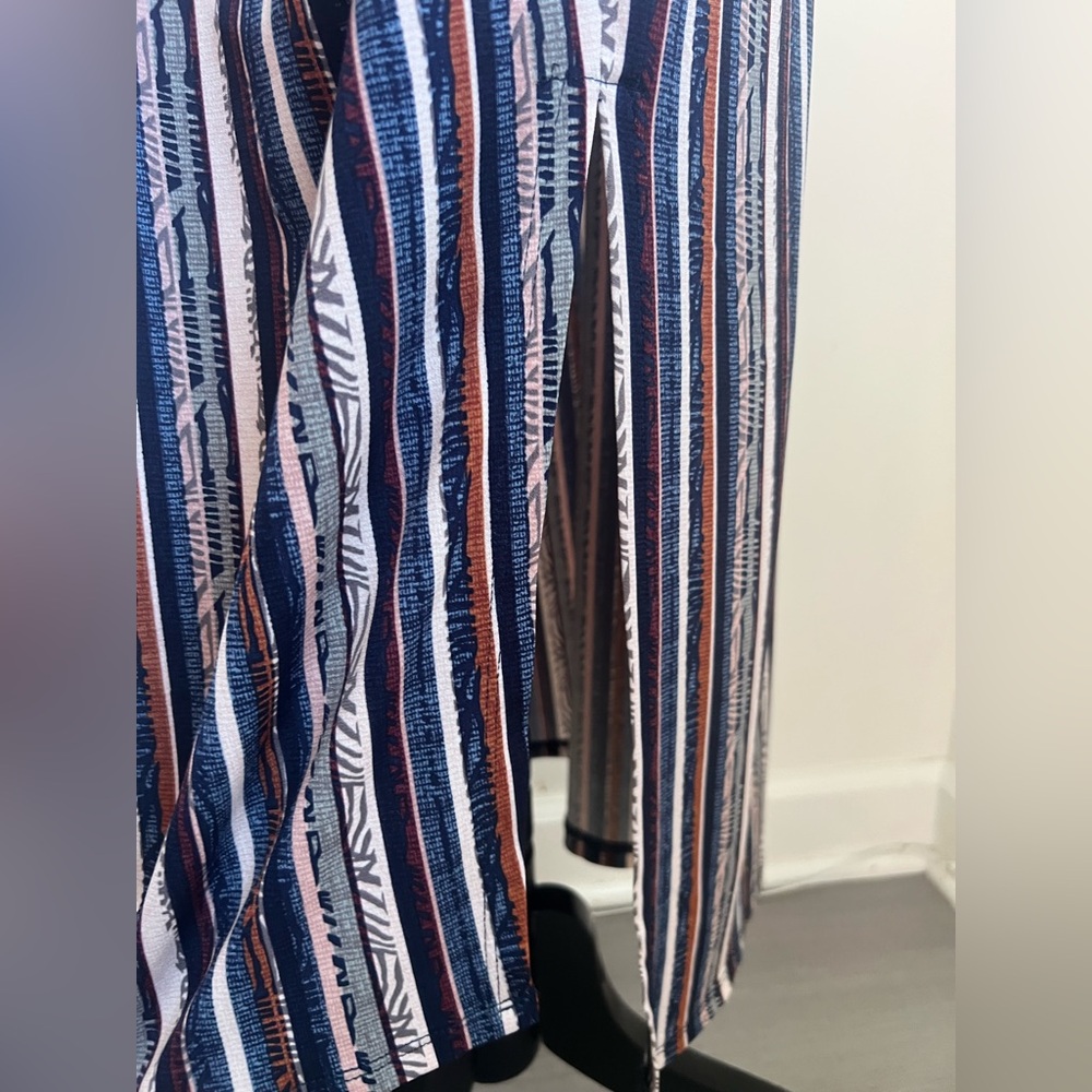 BCBGeneration Striped Maxi Dress With Pockets - Picture 7 of 10